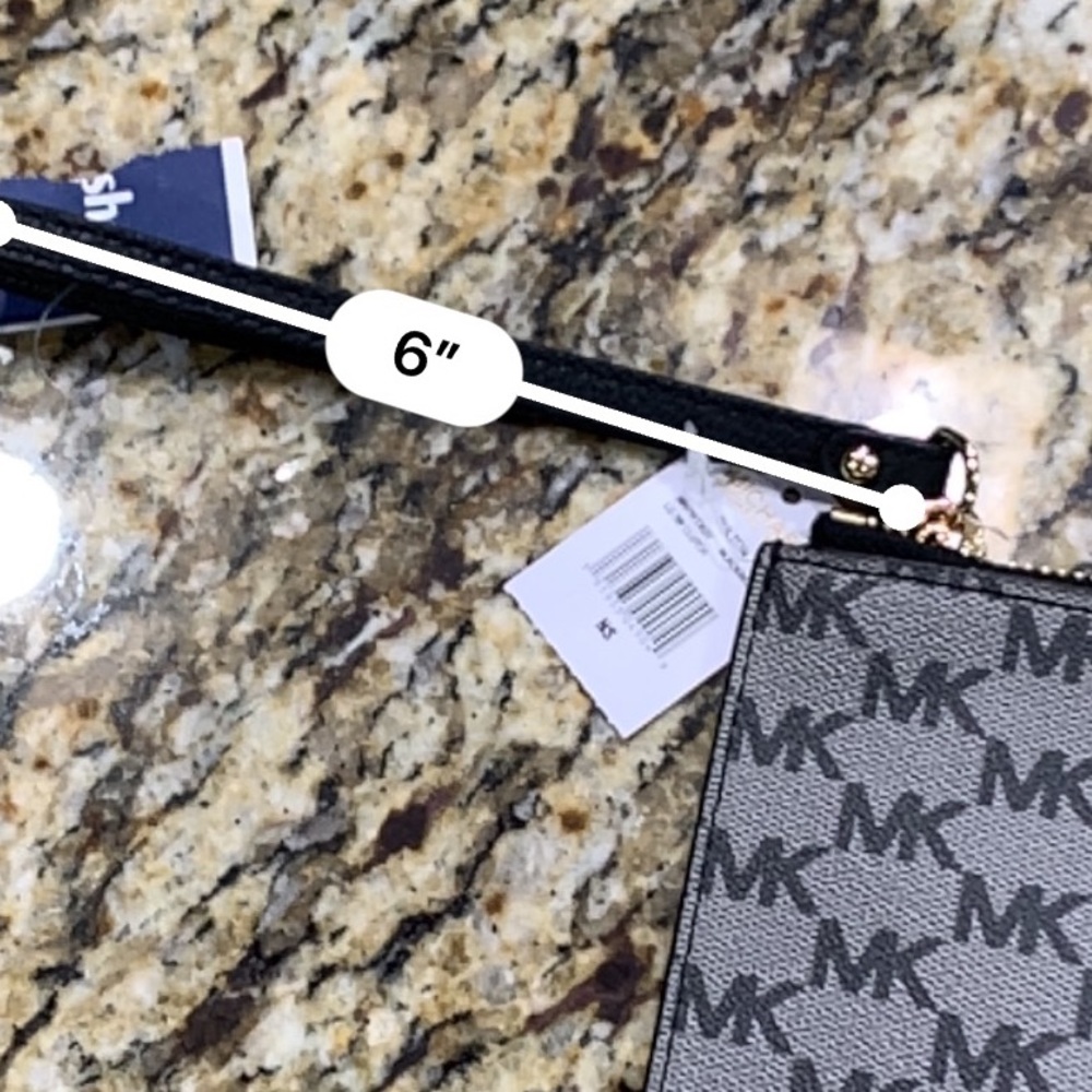 Mickael Kors Fulton Grey Black Zip Clutch Wristlet - Picture 9 of 9